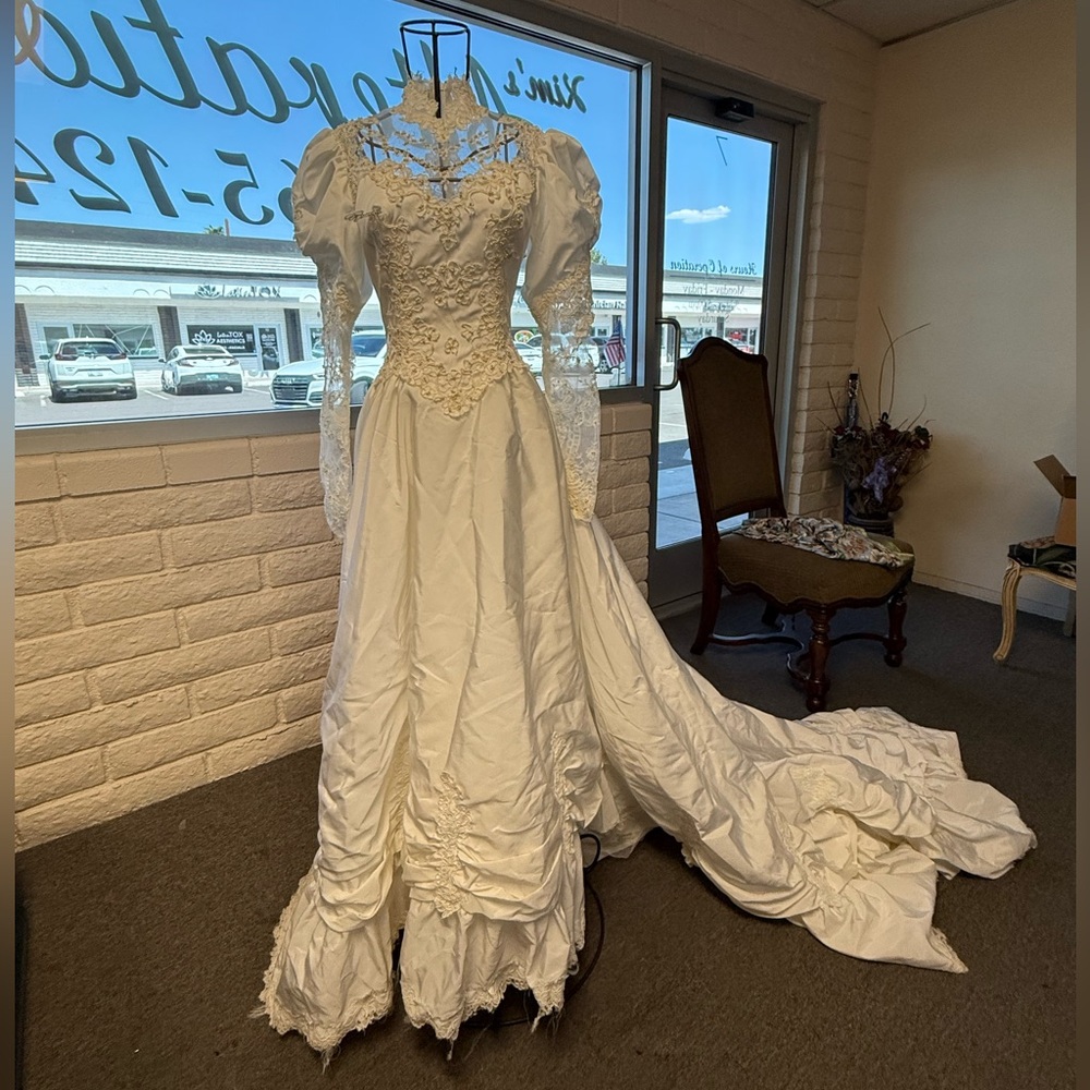 Wedding Dress Gown Tag Size 6 Altered to 0/2 XS